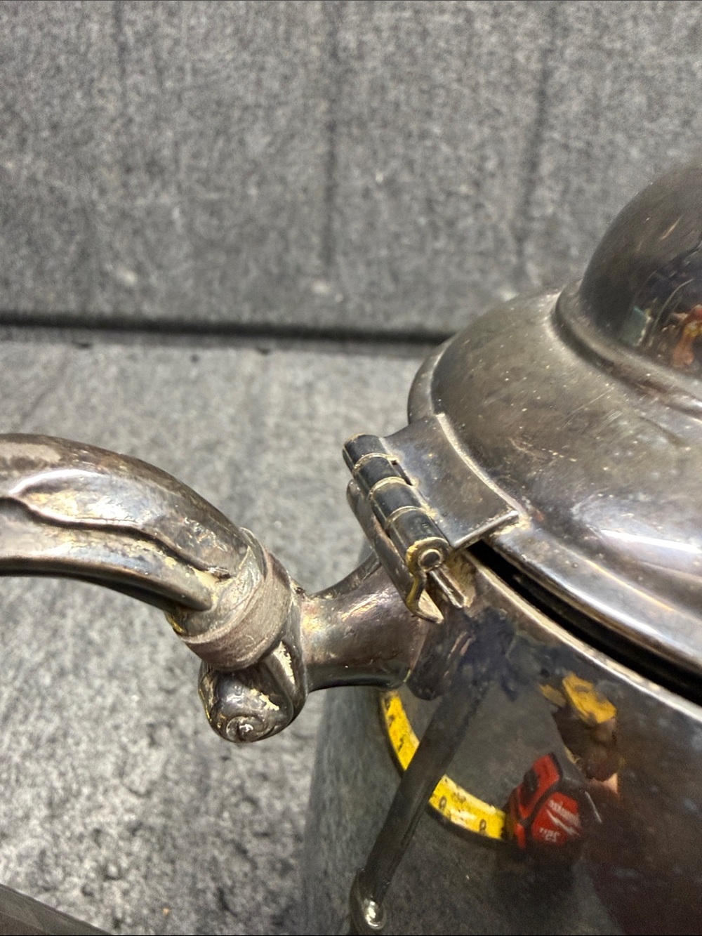 Sheridan Vintage Silvertone Coffee Pot - Classic Shiny Finish - Picture 9 of 11